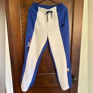 Women’s Nike Icon Clash Sweatpants